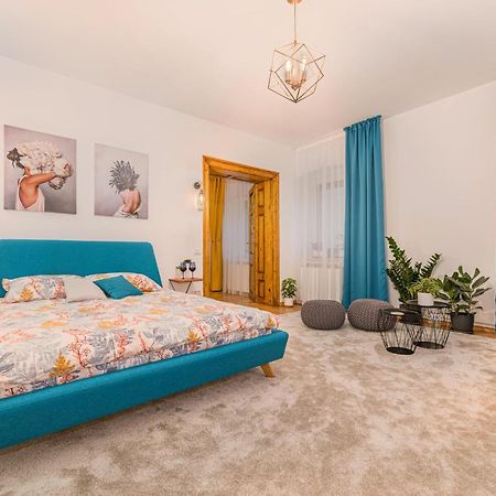 Garden Hideout - Central Apartment براشوف المظهر الخارجي الصورة