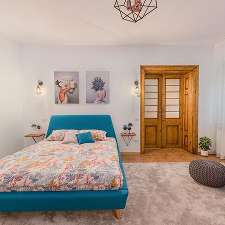 Garden Hideout - Central Apartment براشوف المظهر الخارجي الصورة