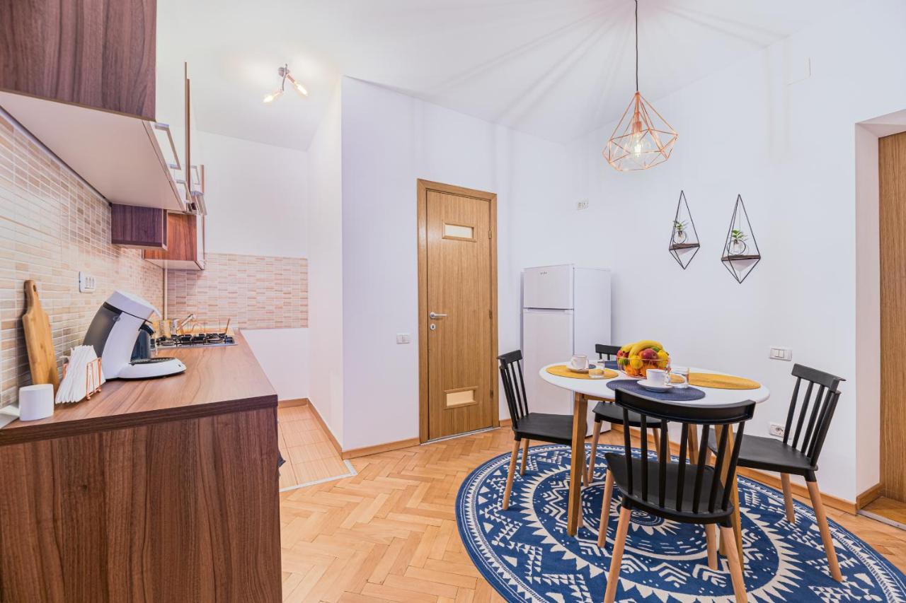 Garden Hideout - Central Apartment براشوف المظهر الخارجي الصورة