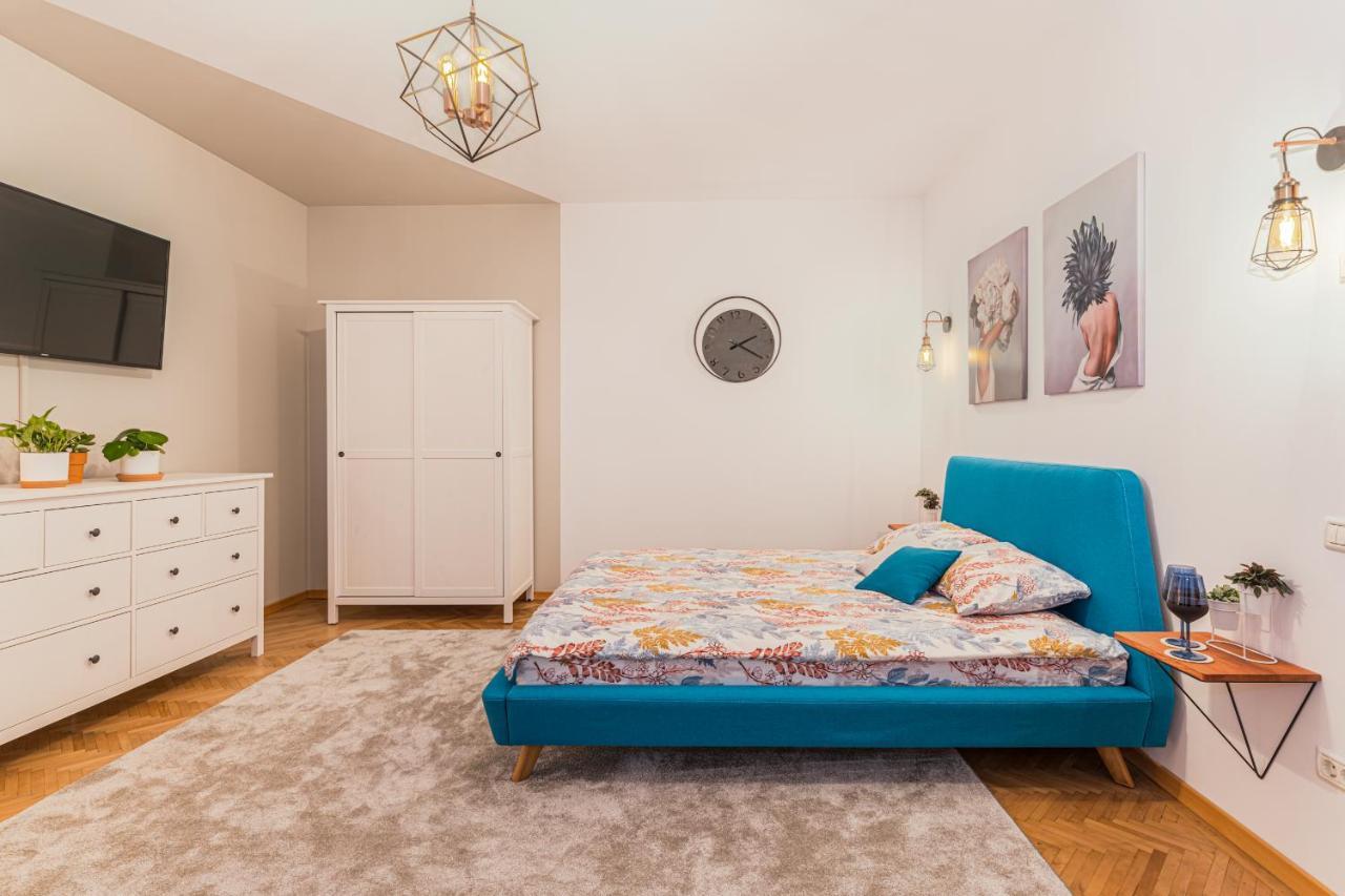 Garden Hideout - Central Apartment براشوف المظهر الخارجي الصورة